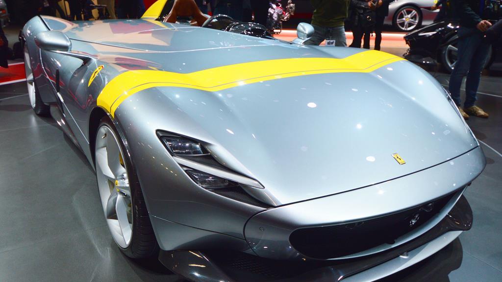 Paris Motor Show 2018 Ferrari S Monza Sp1 And Sp2