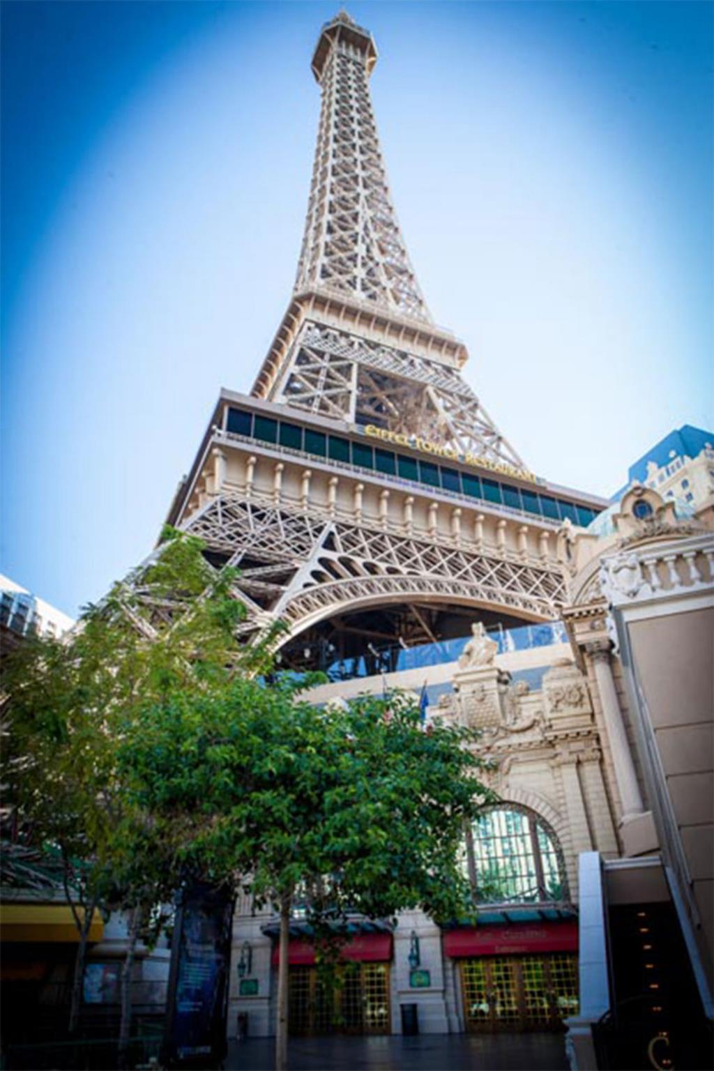 Eiffel Tower Restaurant Las Vegas | Centurion Magazine