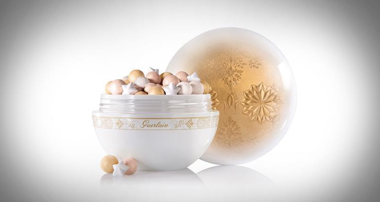 Guerlain Météorites Flocons Enchantés light enhancing powder for the face and the decolleté