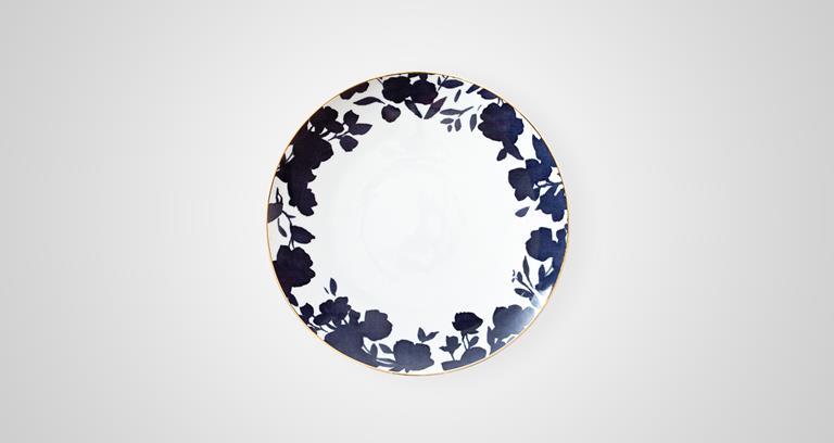 4. Ralph Lauren Home Audrey Suite plate